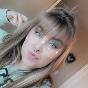 Meet your Posher, Keira